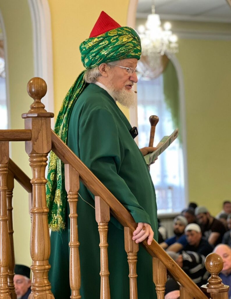 Верховный муфтий призвал не привносить в Россию агрессию и рознь