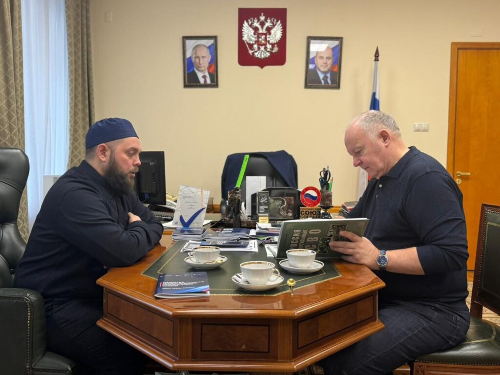 Встреча Муфтия Дальнего Востока с заместителем полномочного представителя Президента РФ в ДФО