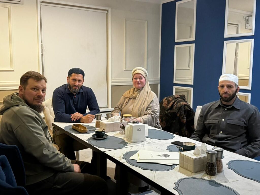 В преддверии Рамадана в зоне СВО прошла встреча мусульманского и православного духовенства