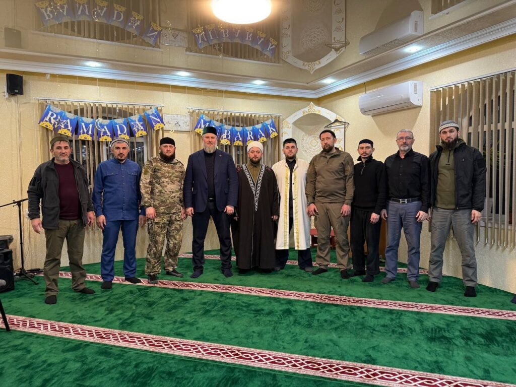 Муфтий Дальнего Востока посетил ифтары в мусульманских приходах Мелитополя